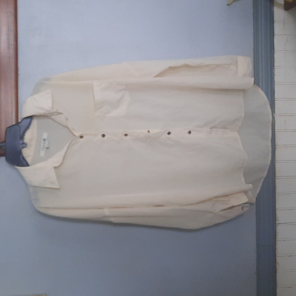 Small woman forever 21 long sleeve shirt